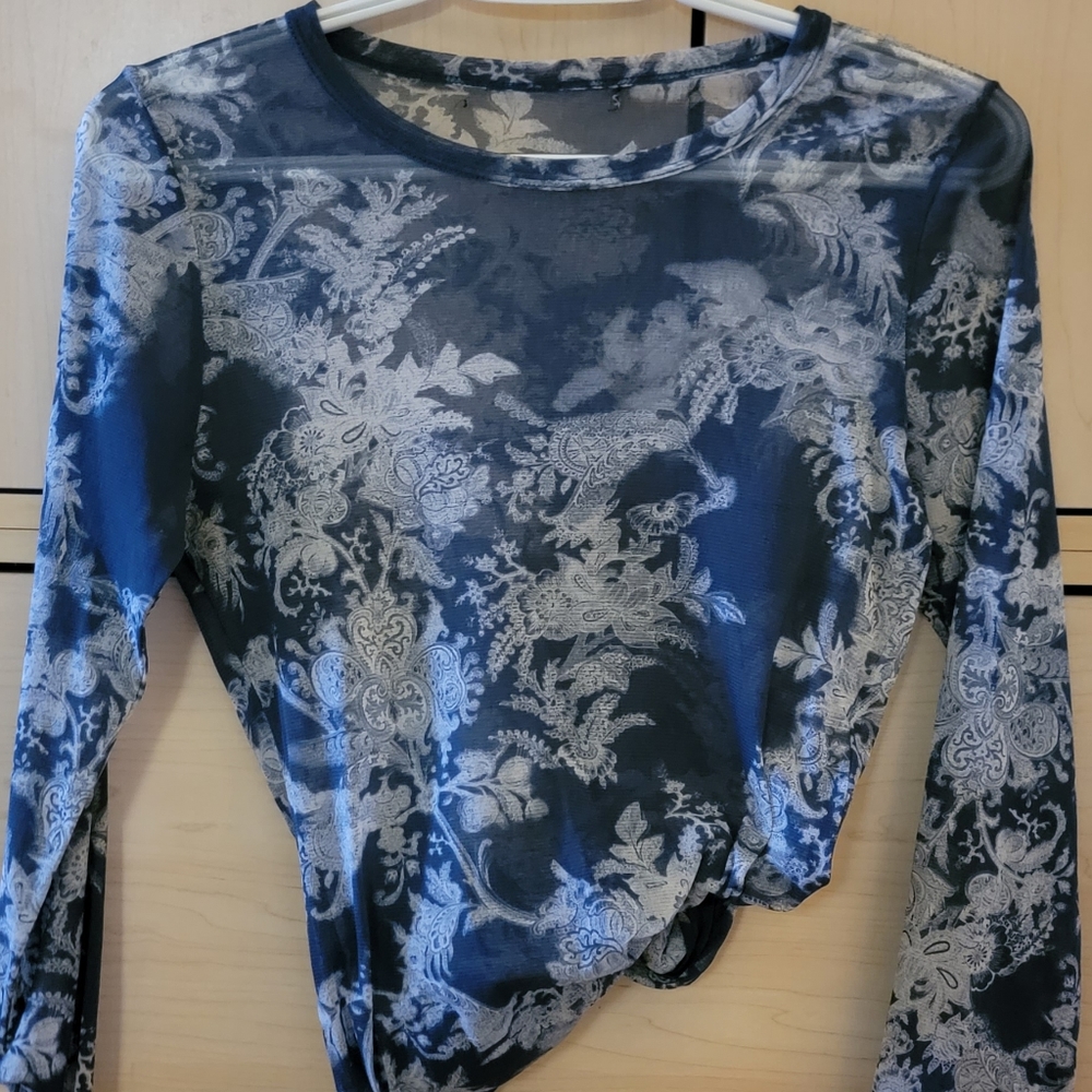 vintage mesh blue pattern top